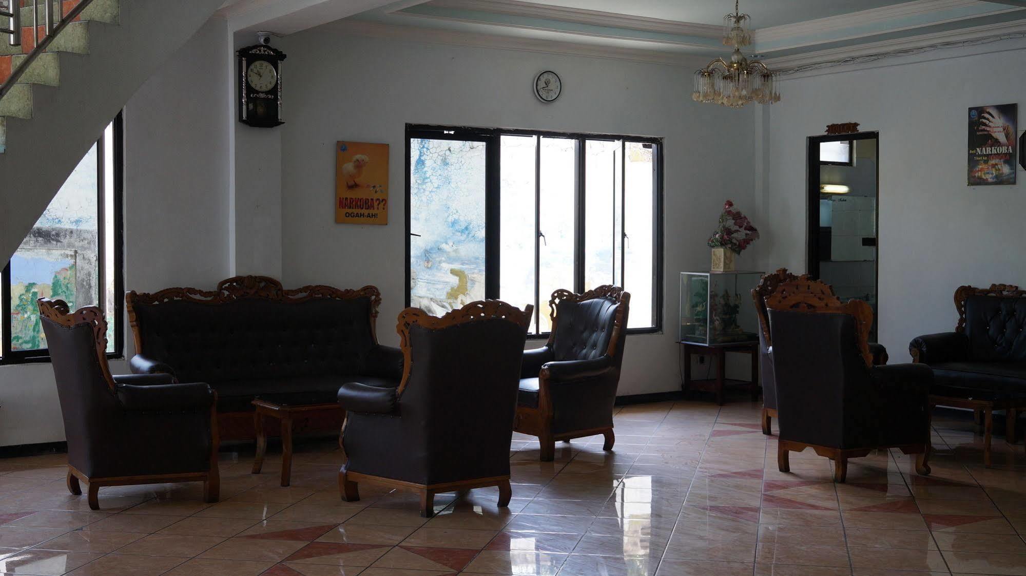 Hotel Surya Indah Batu Malang Eksteriør billede
