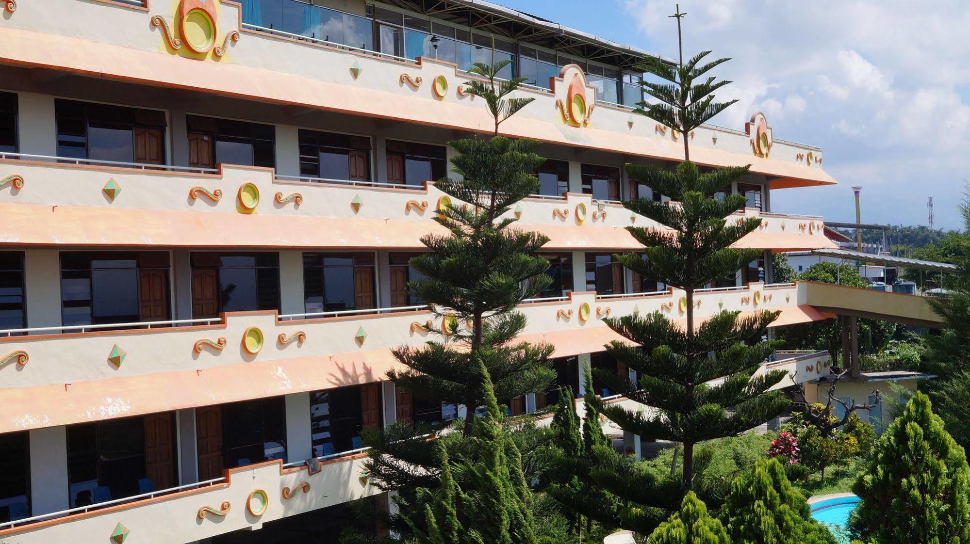 Hotel Surya Indah Batu Malang Eksteriør billede